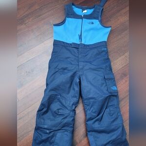 Kids 3T snowpants by The North face